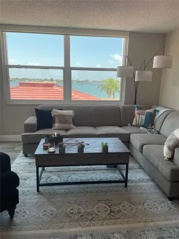 6211 Sun Boulevard St Petersburg FL 33715