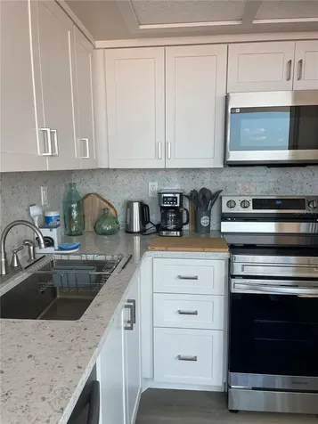 6211 Sun Boulevard St Petersburg FL 33715