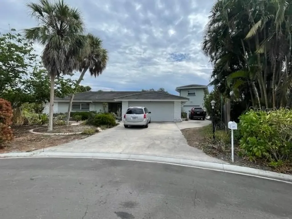 612 Lotus Lane Sarasota FL 34242