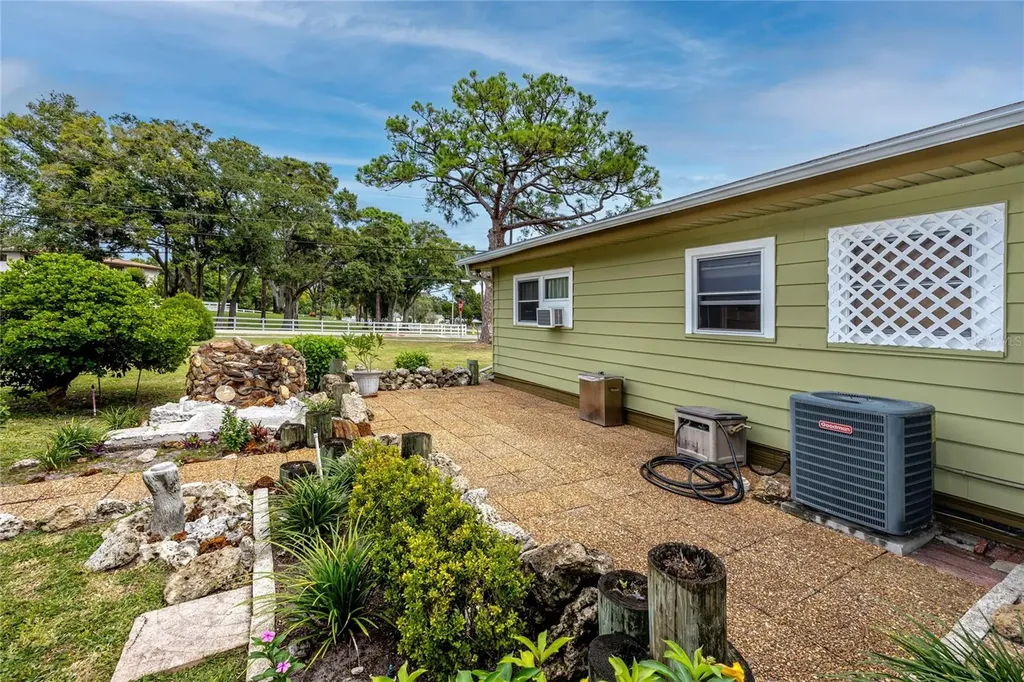 8990 60th Street N Pinellas Park FL 33782