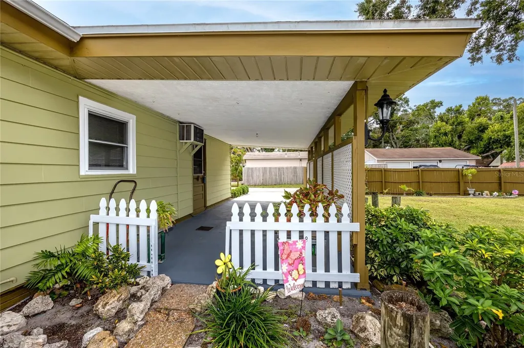 8990 60th Street N Pinellas Park FL 33782