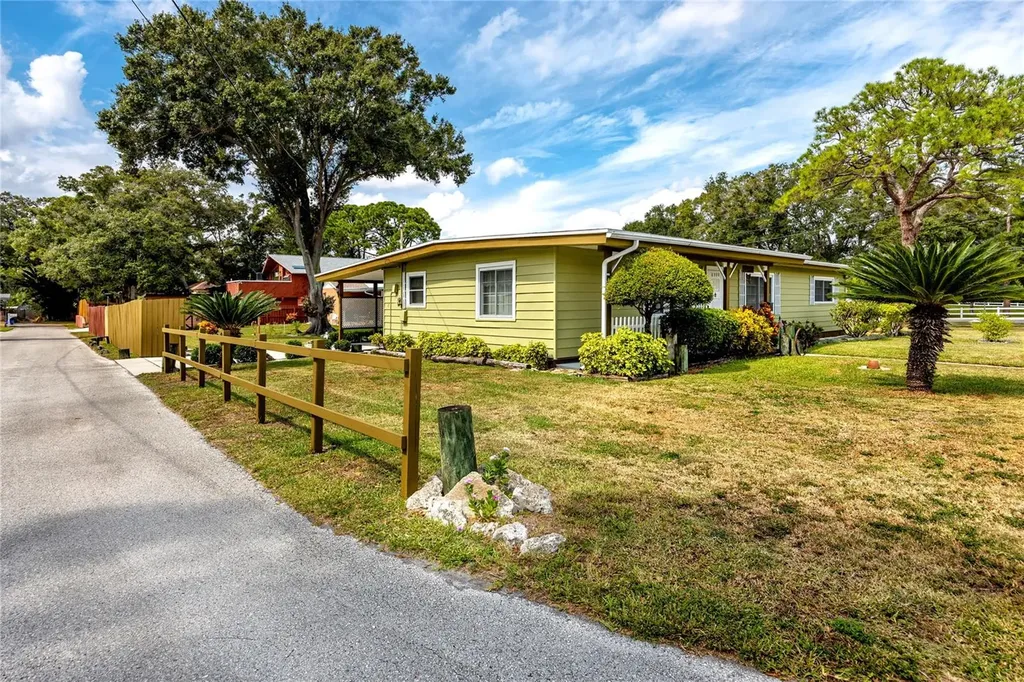 8990 60th Street N Pinellas Park FL 33782
