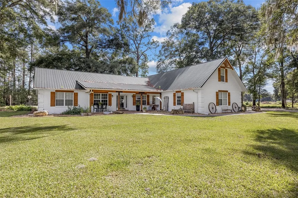 27084 29 Road Branford FL 32008