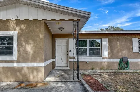 6211 51st Avenue N St Petersburg FL 33709