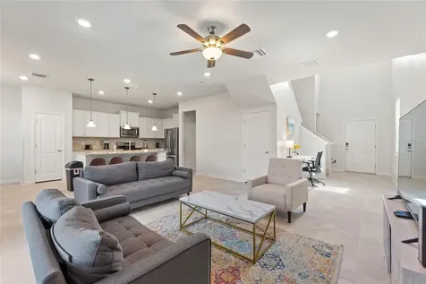 7384 Oakmoss Loop Davenport FL 33837