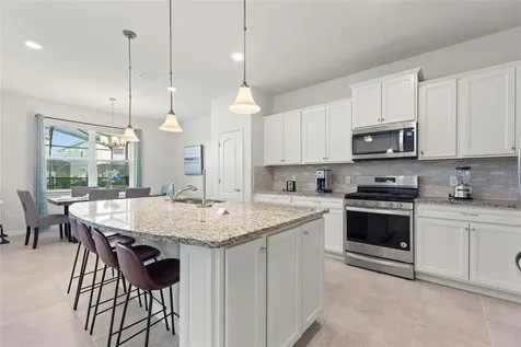 7384 Oakmoss Loop Davenport FL 33837