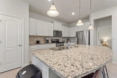 7384 Oakmoss Loop Davenport FL 33837