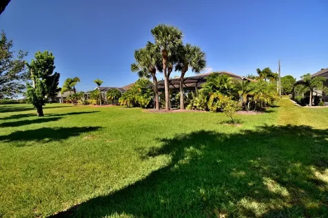 256 Rotonda Boulevard E Rotonda West FL 33947