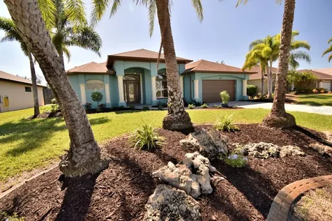 256 Rotonda Boulevard E Rotonda West FL 33947