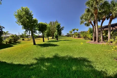 256 Rotonda Boulevard E Rotonda West FL 33947
