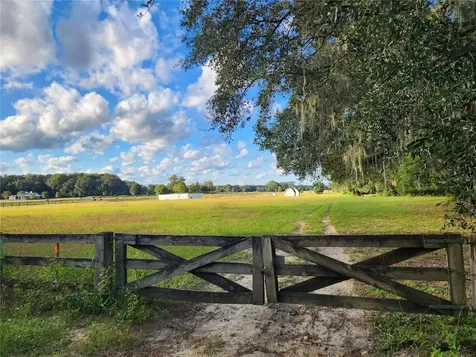 23480 NW 142nd Avenue High Springs FL 32643