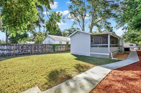 4407 44th Avenue N St Petersburg FL 33714