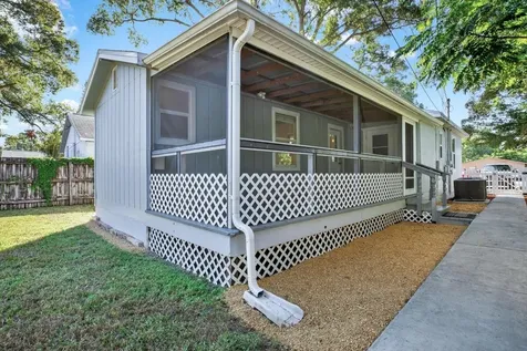 4407 44th Avenue N St Petersburg FL 33714