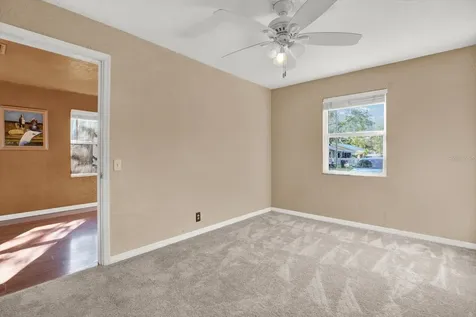 4407 44th Avenue N St Petersburg FL 33714