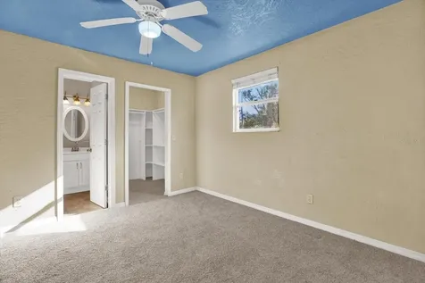 4407 44th Avenue N St Petersburg FL 33714