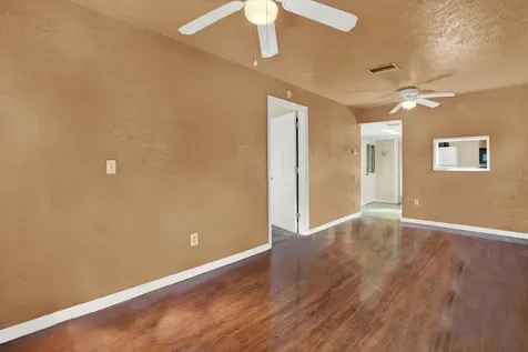 4407 44th Avenue N St Petersburg FL 33714