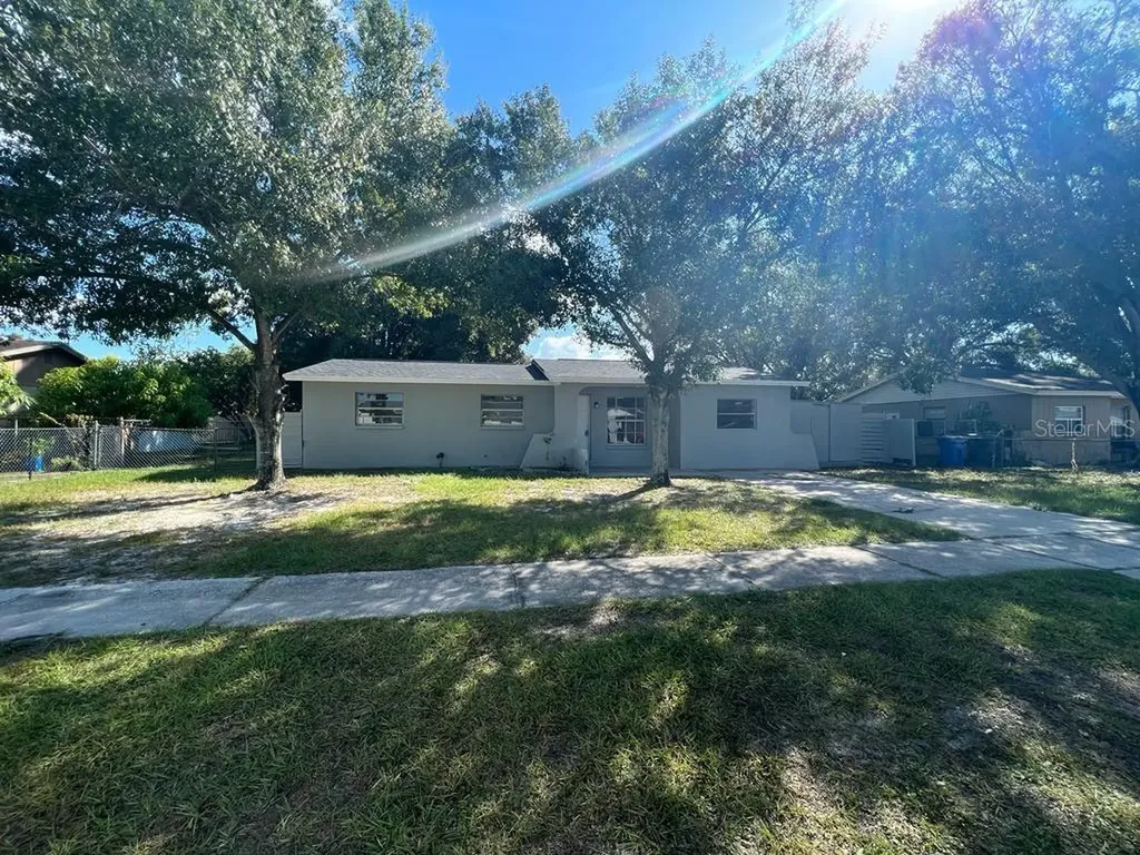 1712 Windermere Way Tampa FL 33619