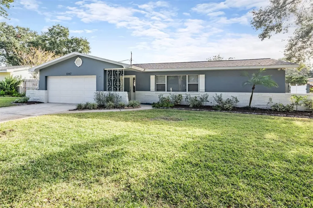 1347 Whispering Pines Drive Clearwater FL 33764