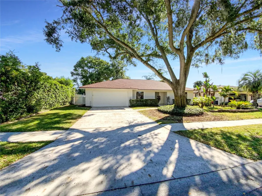 405 S Deerwood Avenue Orlando FL 32825