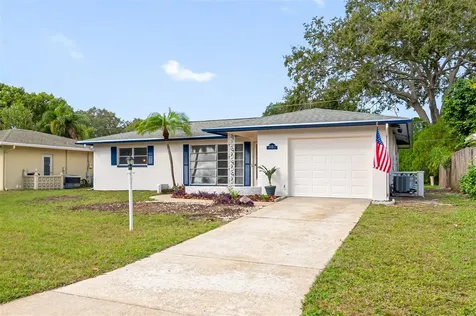 2180 Pine Ridge Drive Clearwater FL 33763