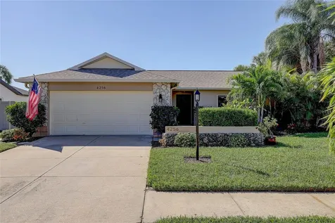 4256 Kingston Court Sarasota FL 34238