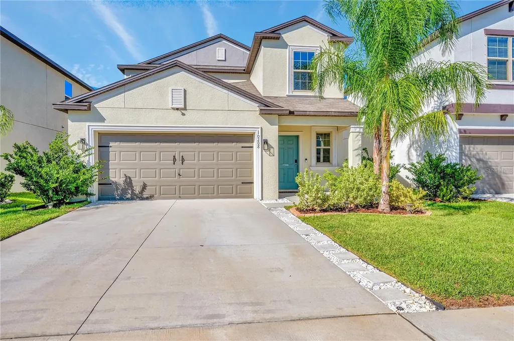 10208 Summer Kiss Avenue Riverview FL 33578