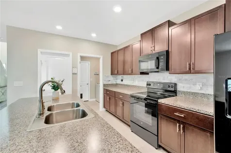 10208 Summer Kiss Avenue Riverview FL 33578