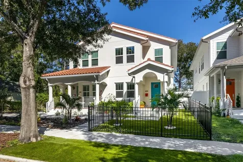 613 24th Avenue N St Petersburg FL 33704