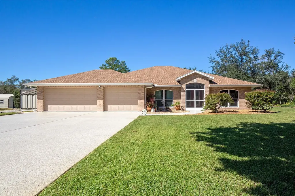 200 Lake Doyle Drive Deltona FL 32738