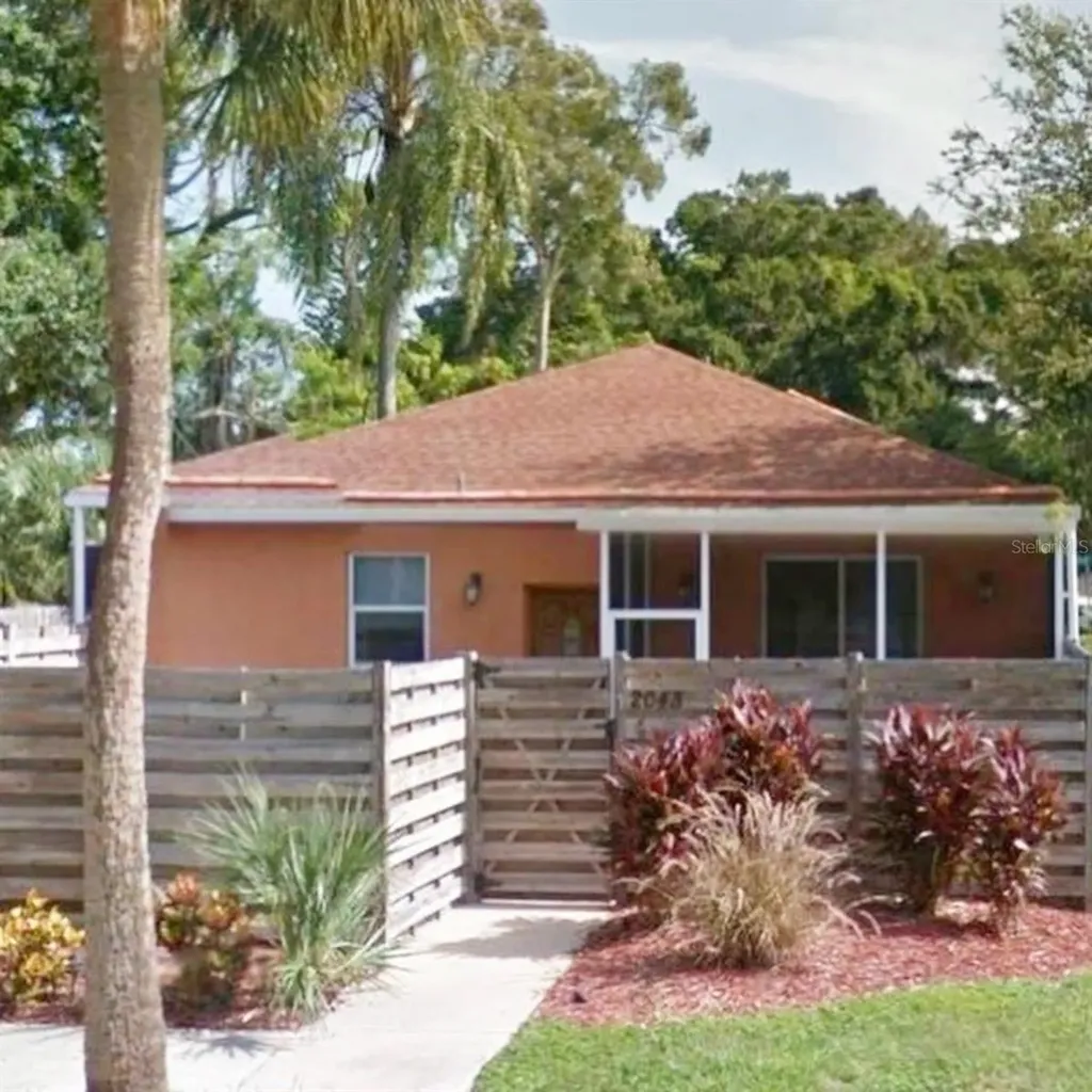 2043 Roselawn Street Sarasota FL 34231