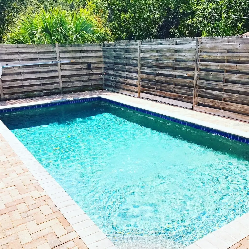 2043 Roselawn Street Sarasota FL 34231