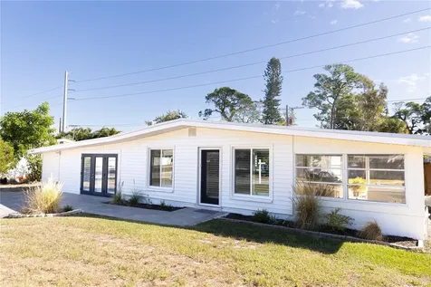 8717 Peggy Avenue Sarasota FL 34231