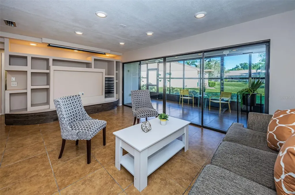 180 Ingrid Place Oldsmar FL 34677