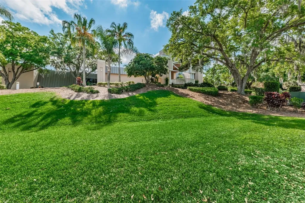 180 Ingrid Place Oldsmar FL 34677