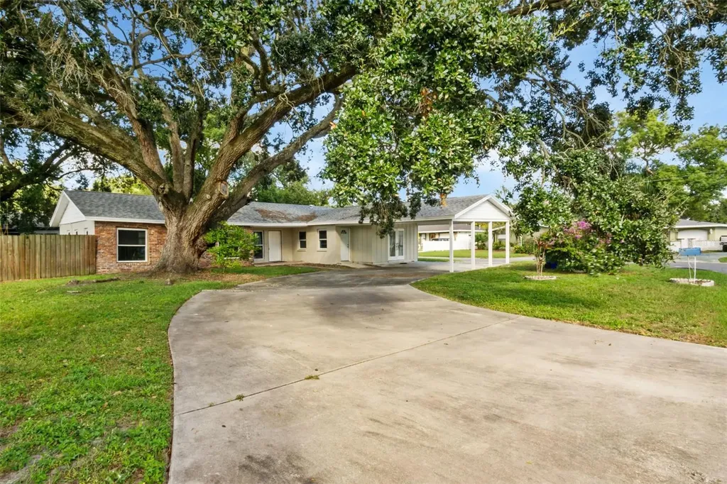2256 Nottingham Road Lakeland FL 33803