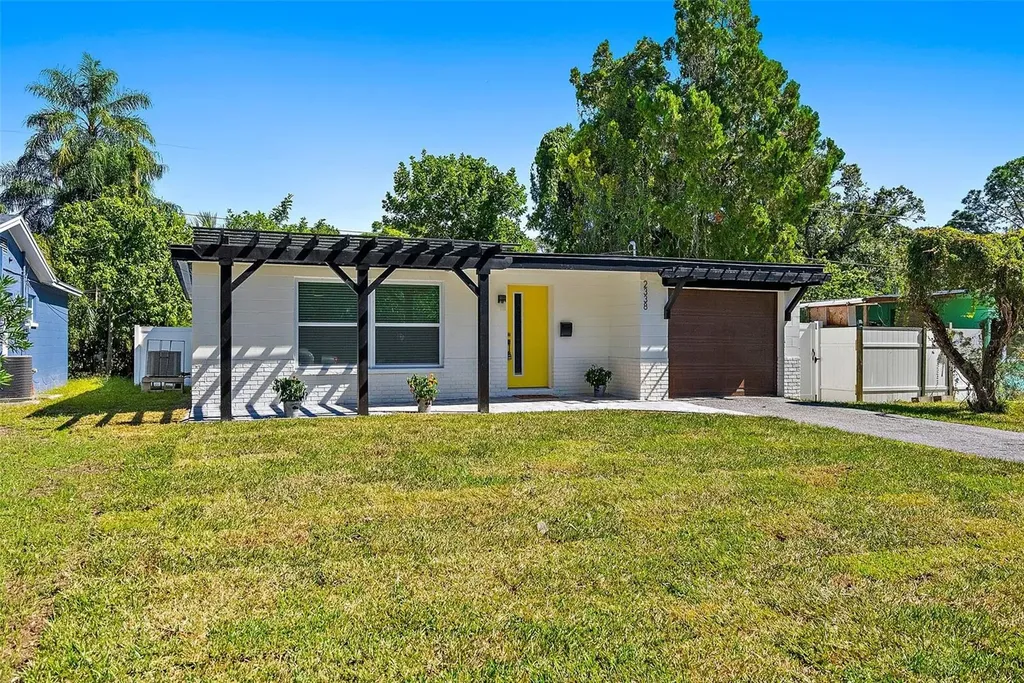 2338 36th Street S St Petersburg FL 33711