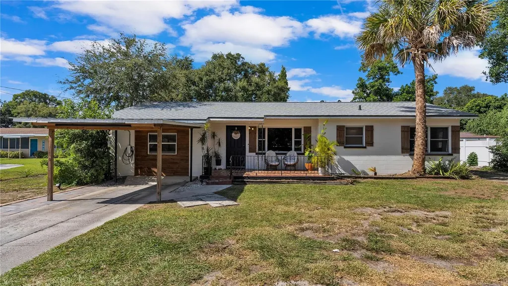 2338 N Crystal Lake Drive Lakeland FL 33801