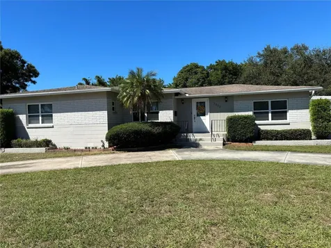 3902 60th Street N St Petersburg FL 33709