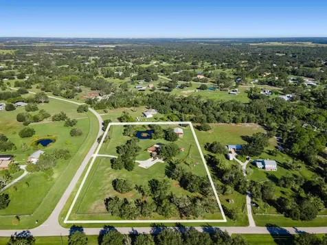 6770 Country Road Sarasota FL 34241