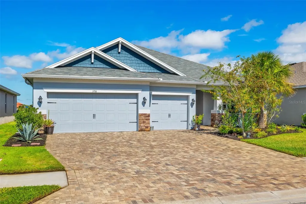 5716 Hevena Court Palmetto FL 34221