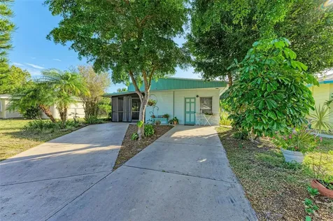 921 41st Street Court W Bradenton FL 34205