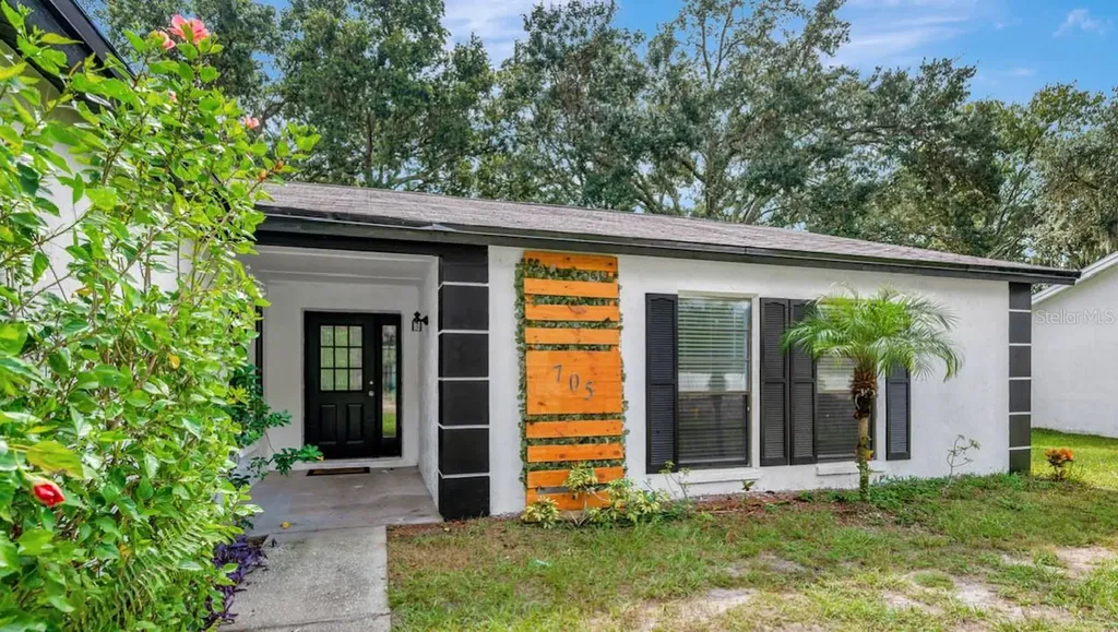 705 Sandy Creek Drive Brandon FL 33511