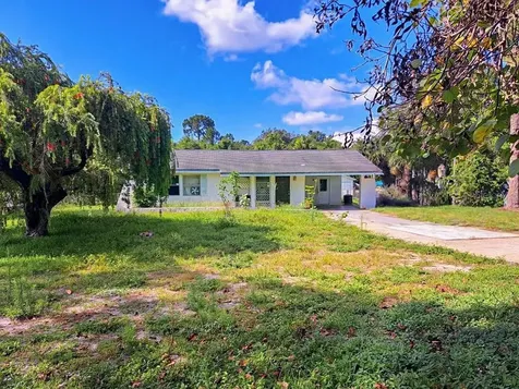 1702 E 6th Street Lehigh Acres FL 33972