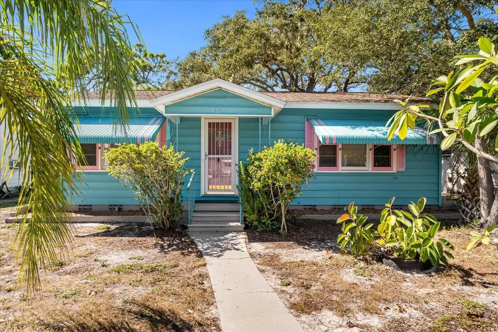 1913 55th Street S Gulfport FL 33707
