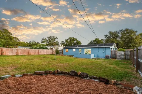 5261 27th Avenue N St Petersburg FL 33710