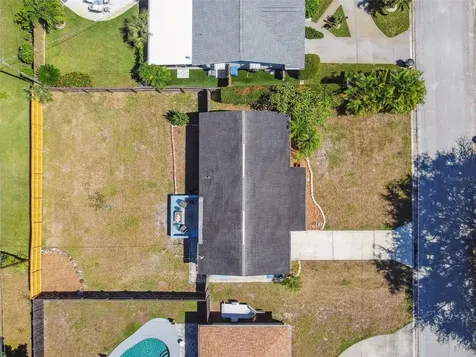 5261 27th Avenue N St Petersburg FL 33710