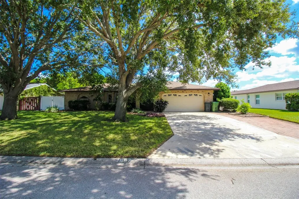 2807 67th Street W Bradenton FL 34209