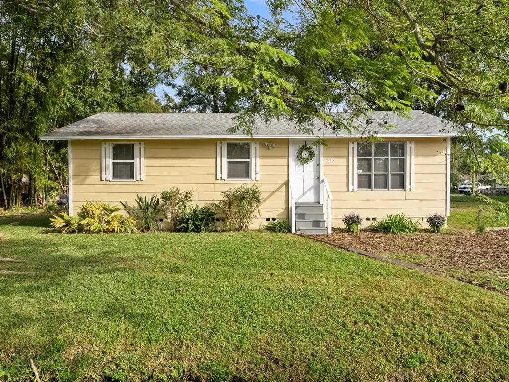 2515 Winston Avenue Orlando FL 32810