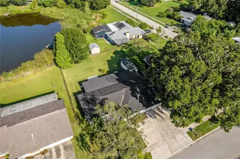 916 Shangri La Drive Seffner FL 33584