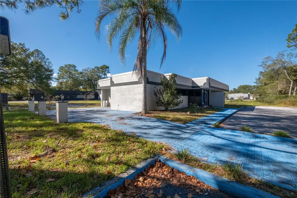 1820 NE 2nd Street Gainesville FL 32609